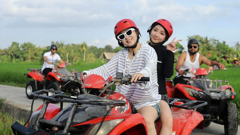 What to wear for ATV riding Woman